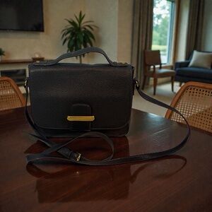 Fossil Tatum Black Pebbled Leather Crossbody Bag w Old English Brass Hardware